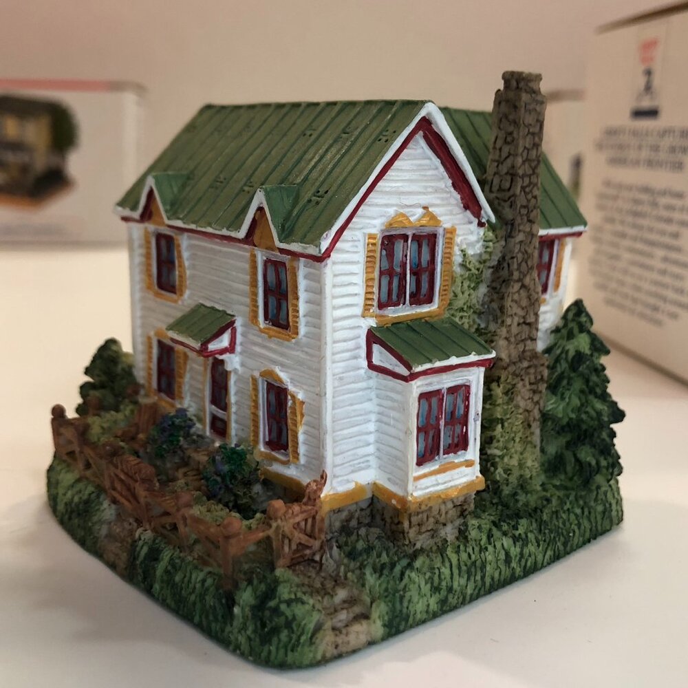 The Henshaw House 1999 Liberty Falls Collection AH181 with Original Box - Picture 5 of 16